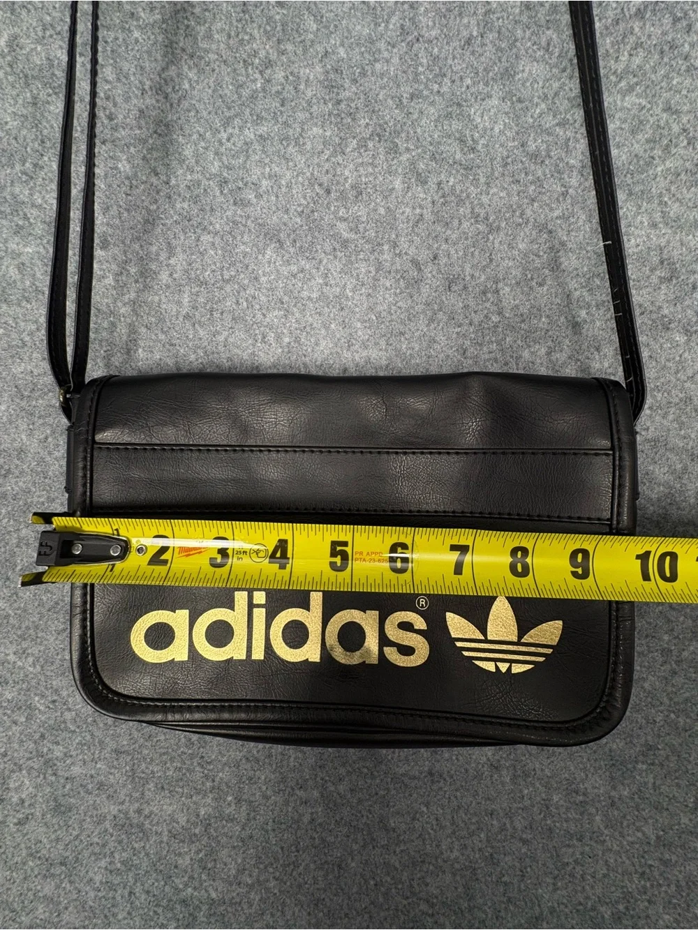 Adidas Originals Black Gold Trefoil Crossbody Messenger Bag Purse Y2K